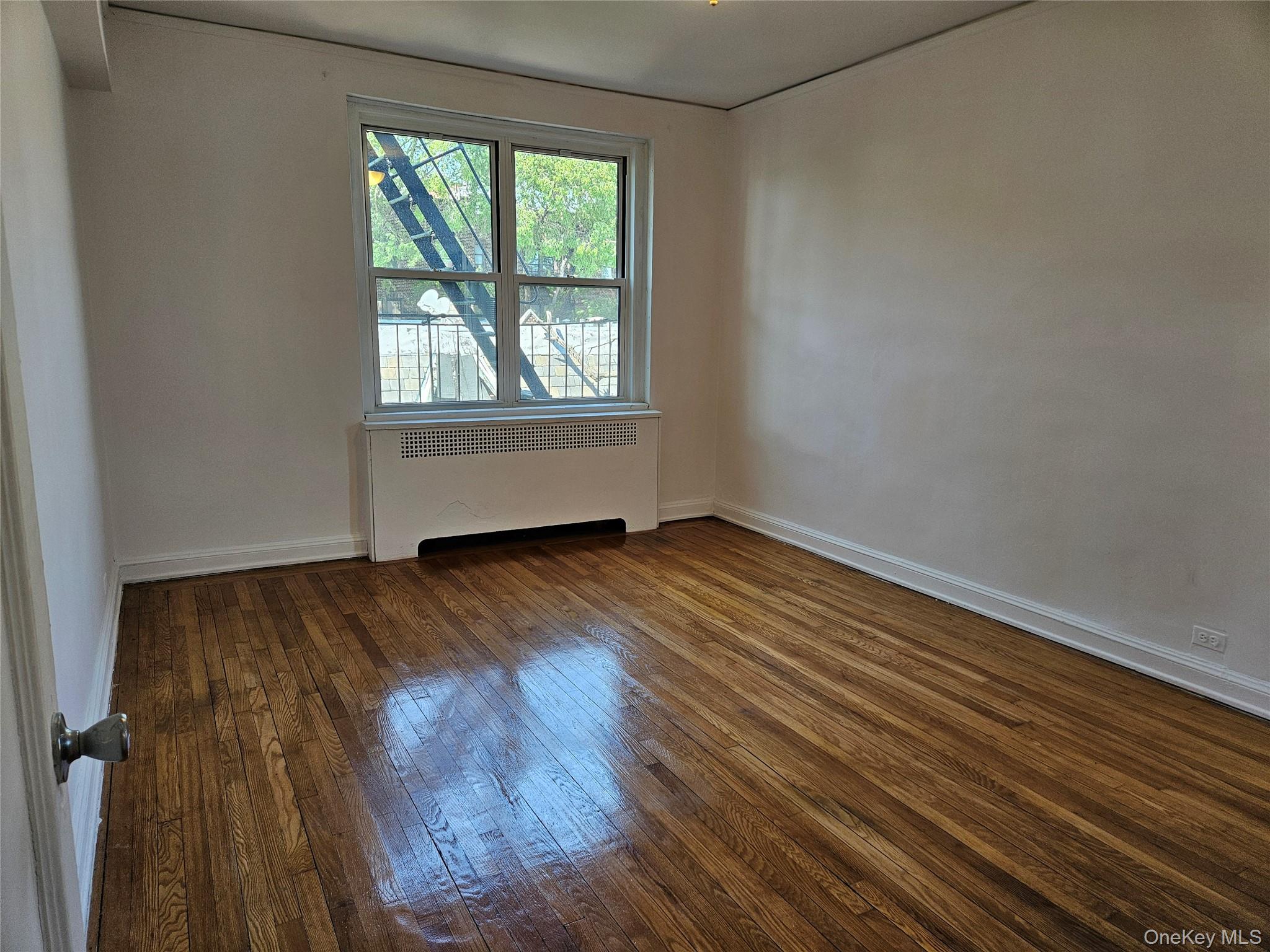 72-15 37th Avenue 3h Property Photo 11