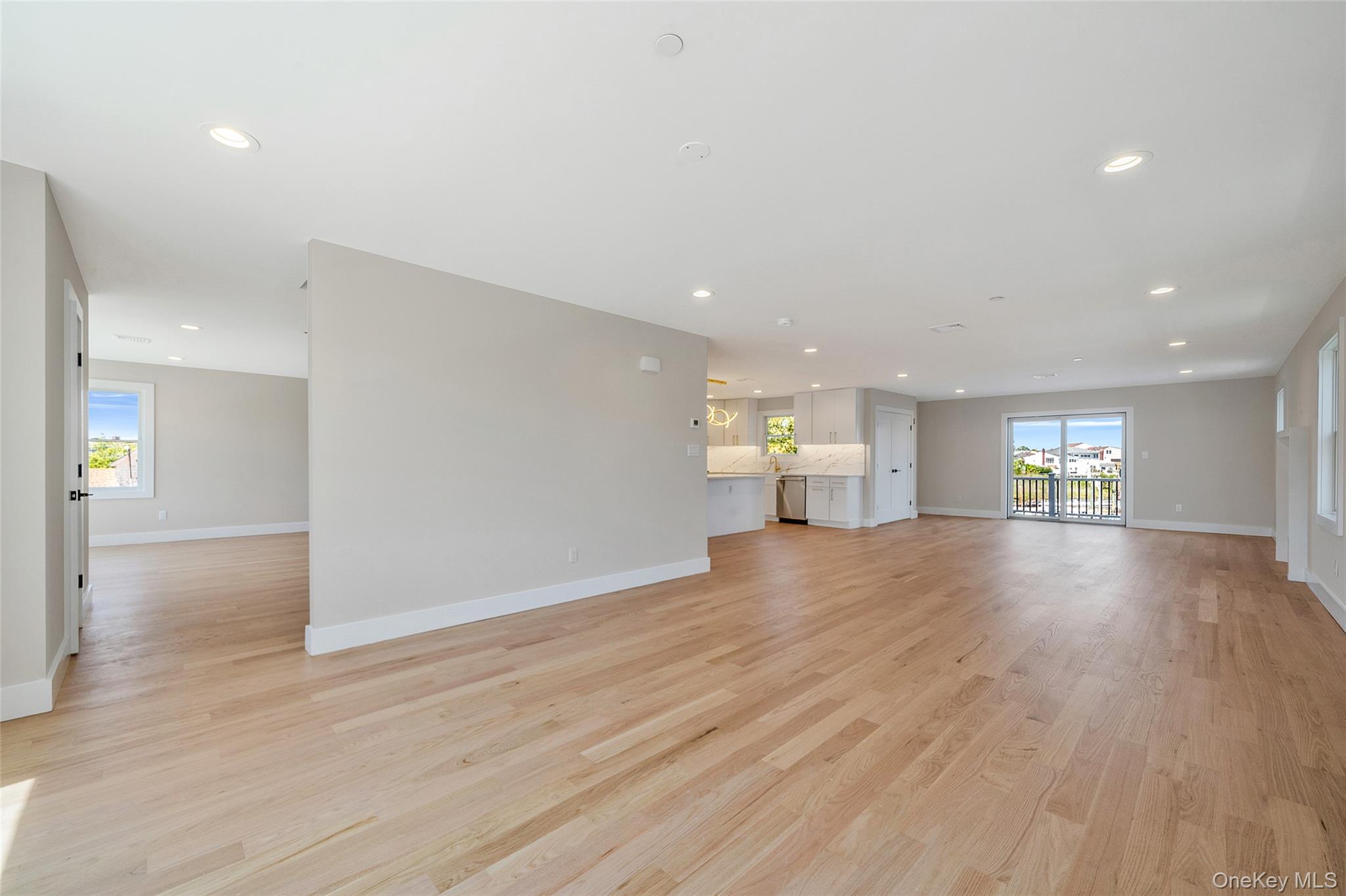 237 Mott Street Property Photo 11