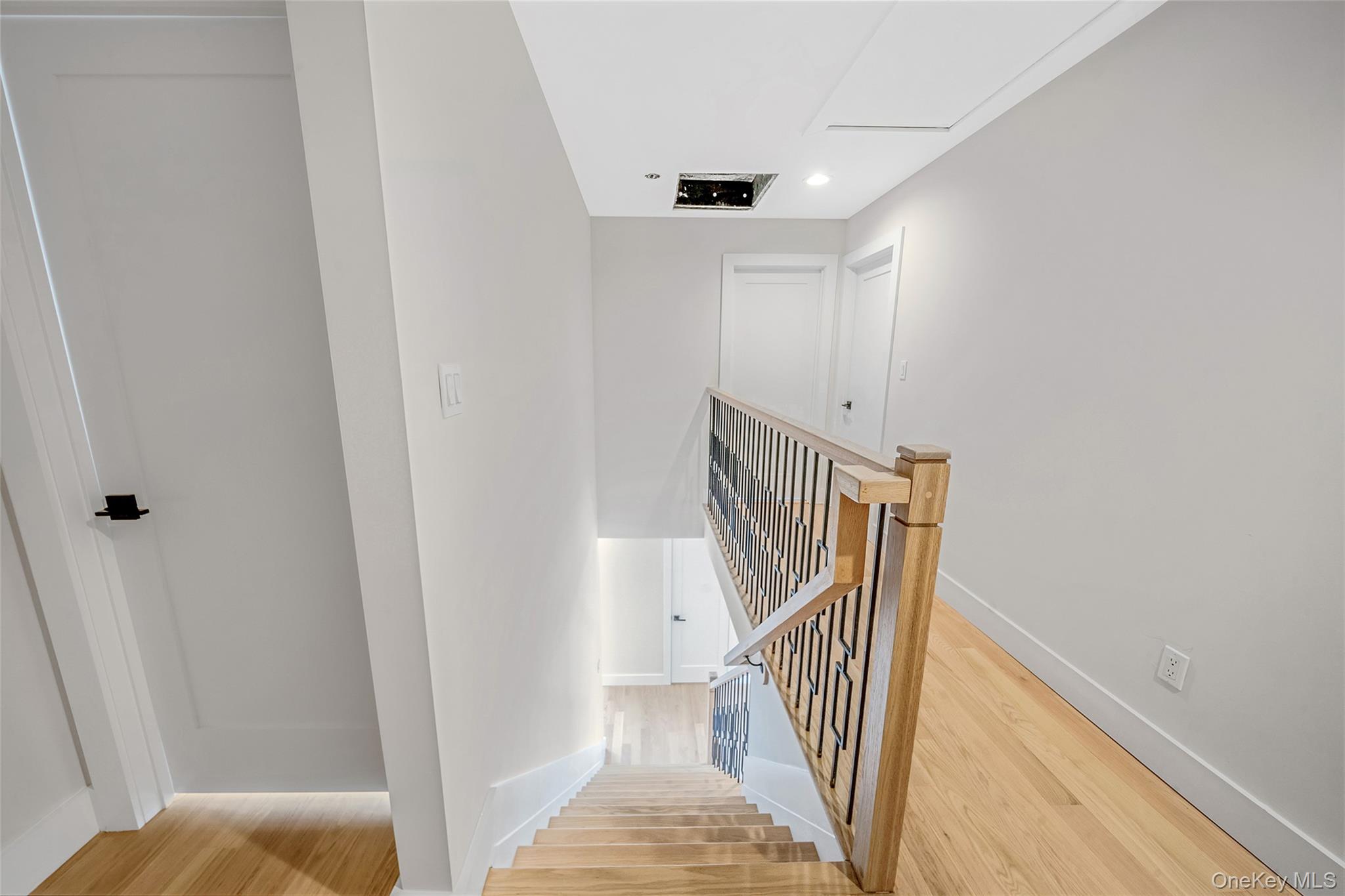 237 Mott Street Property Photo 15