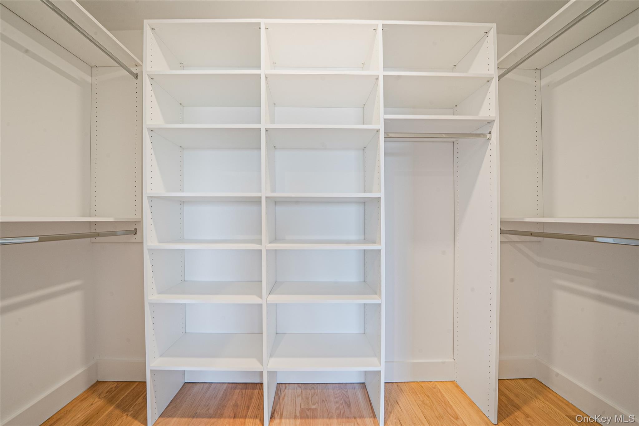 237 Mott Street Property Photo 25