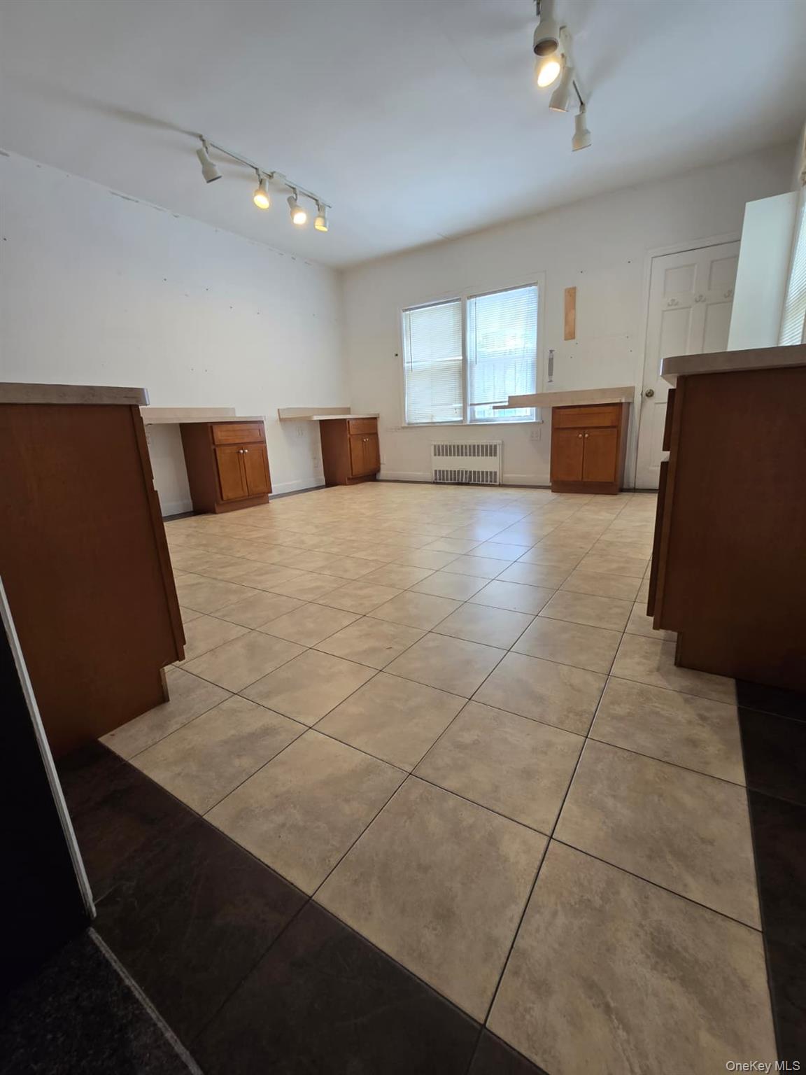 10510 Crossbay Boulevard 2nd Floor Property Photo 6
