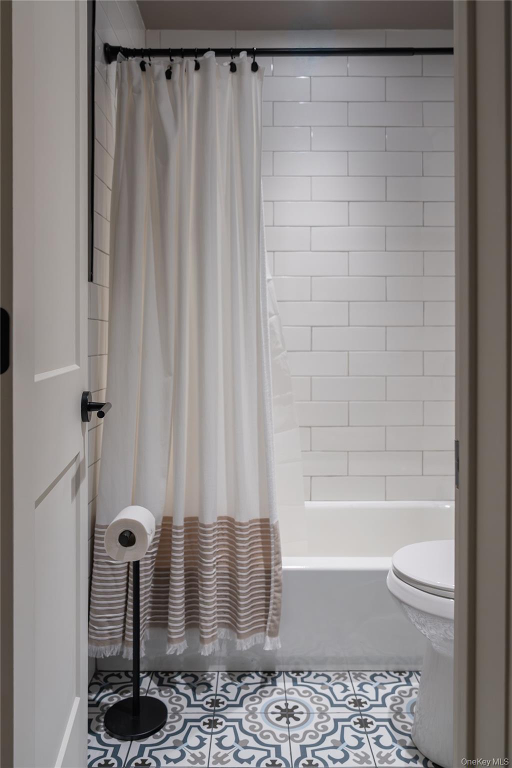 1037 Lake Shore Drive Property Photo 15