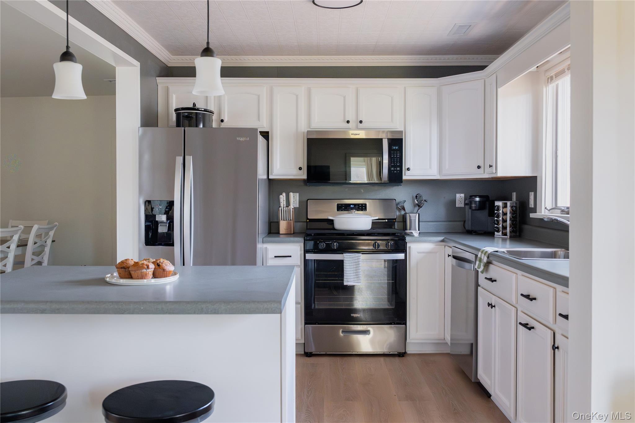 1037 Lake Shore Drive Property Photo 26
