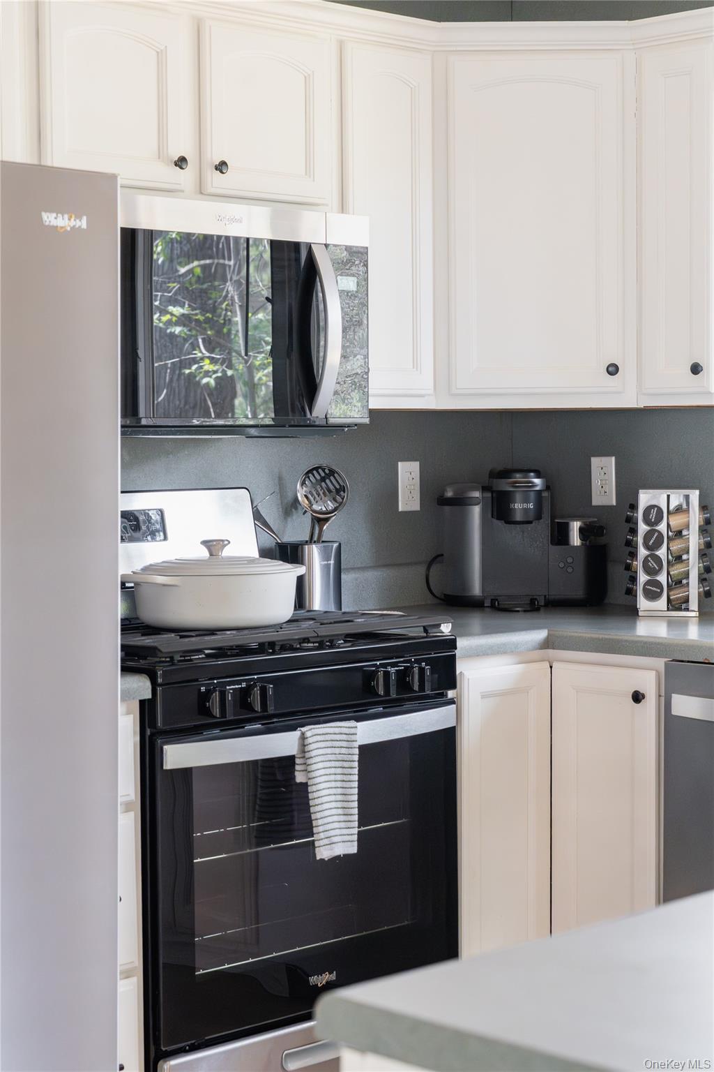 1037 Lake Shore Drive Property Photo 30
