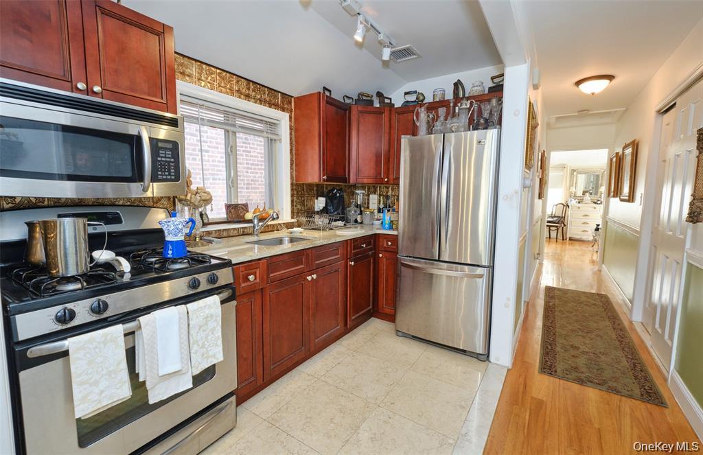 84-34 120 Street Property Photo 7