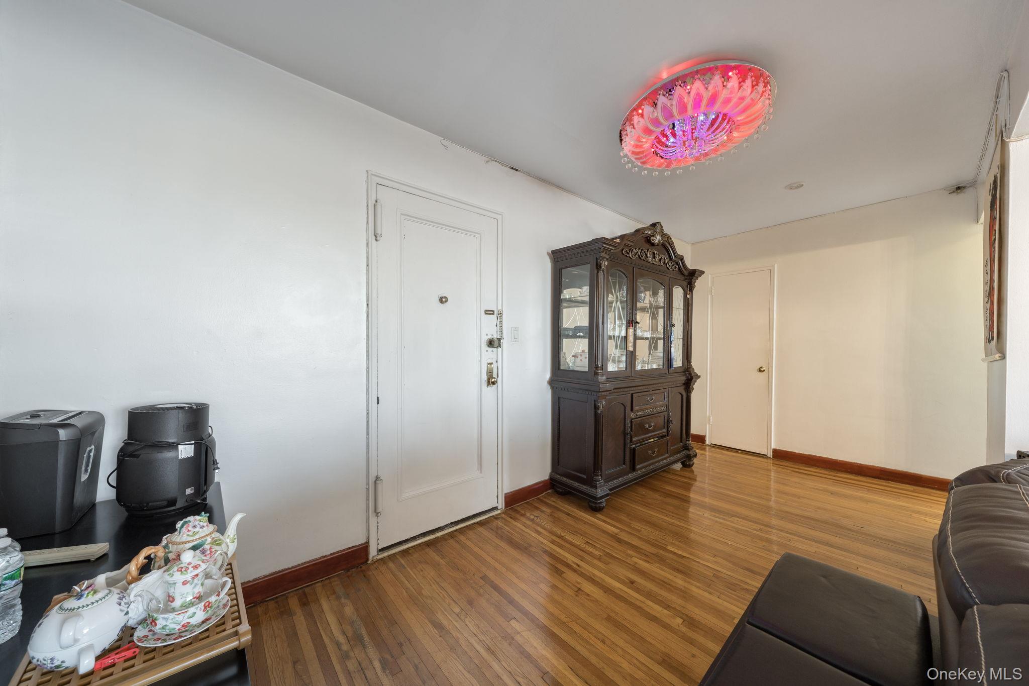 143-50 Hoover Avenue 306 Property Photo 1