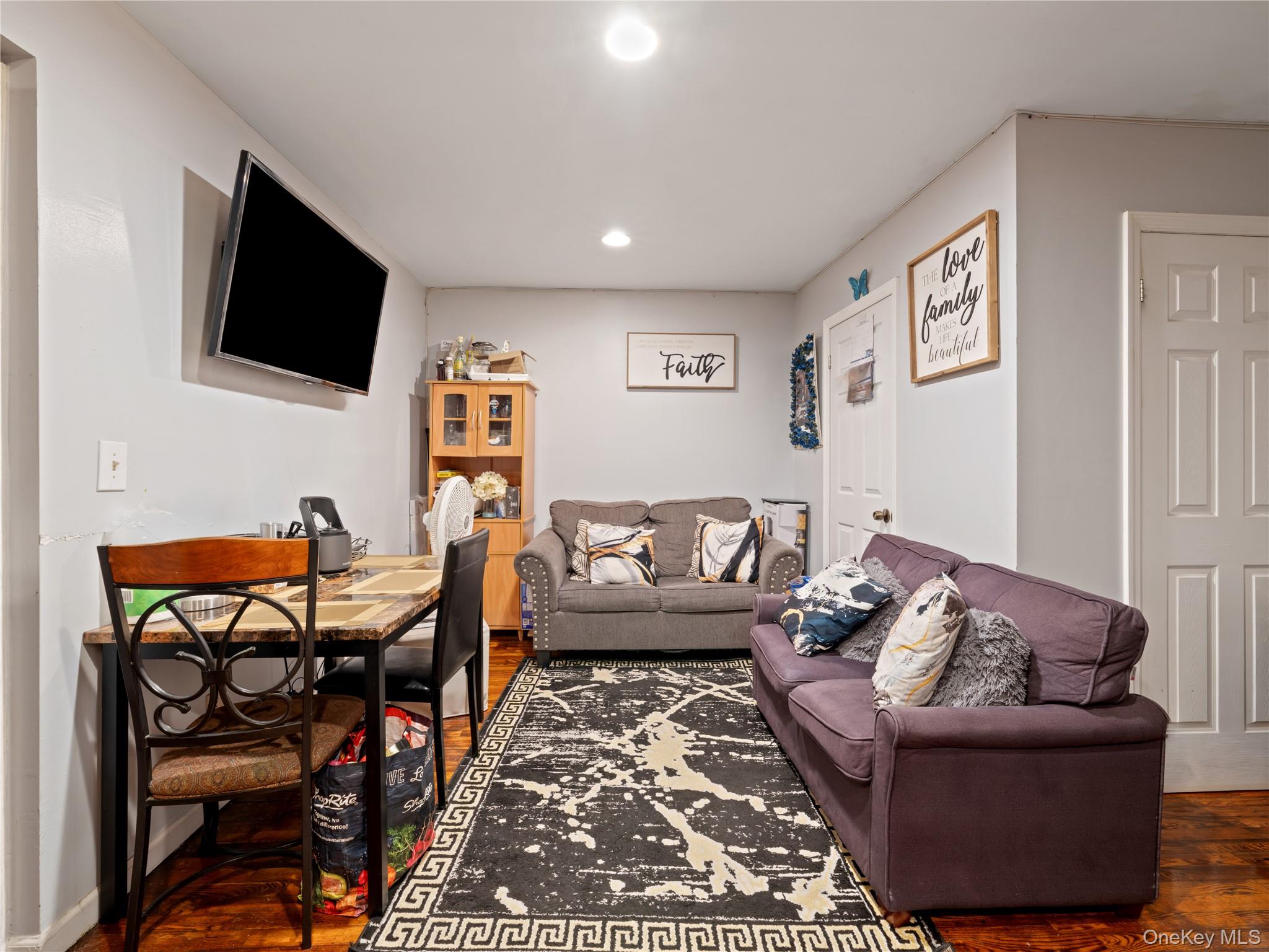 710 Saint Ouen Street Property Photo 6