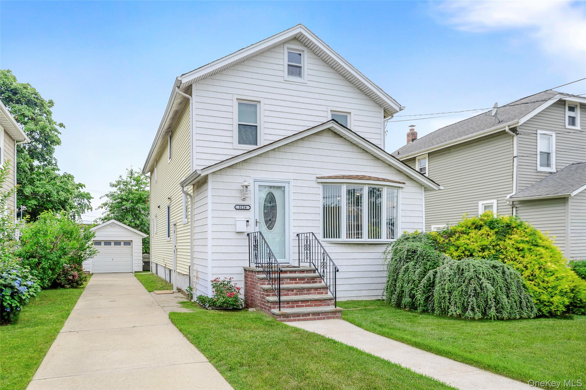 3124 Ralph Avenue Property Photo 1