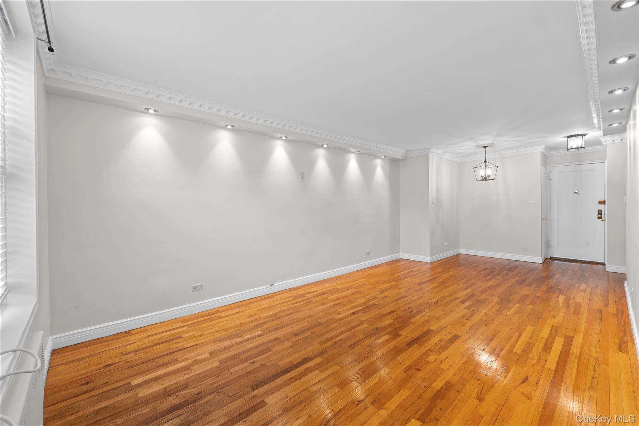 67-30 Clyde Street 5b Property Photo 11