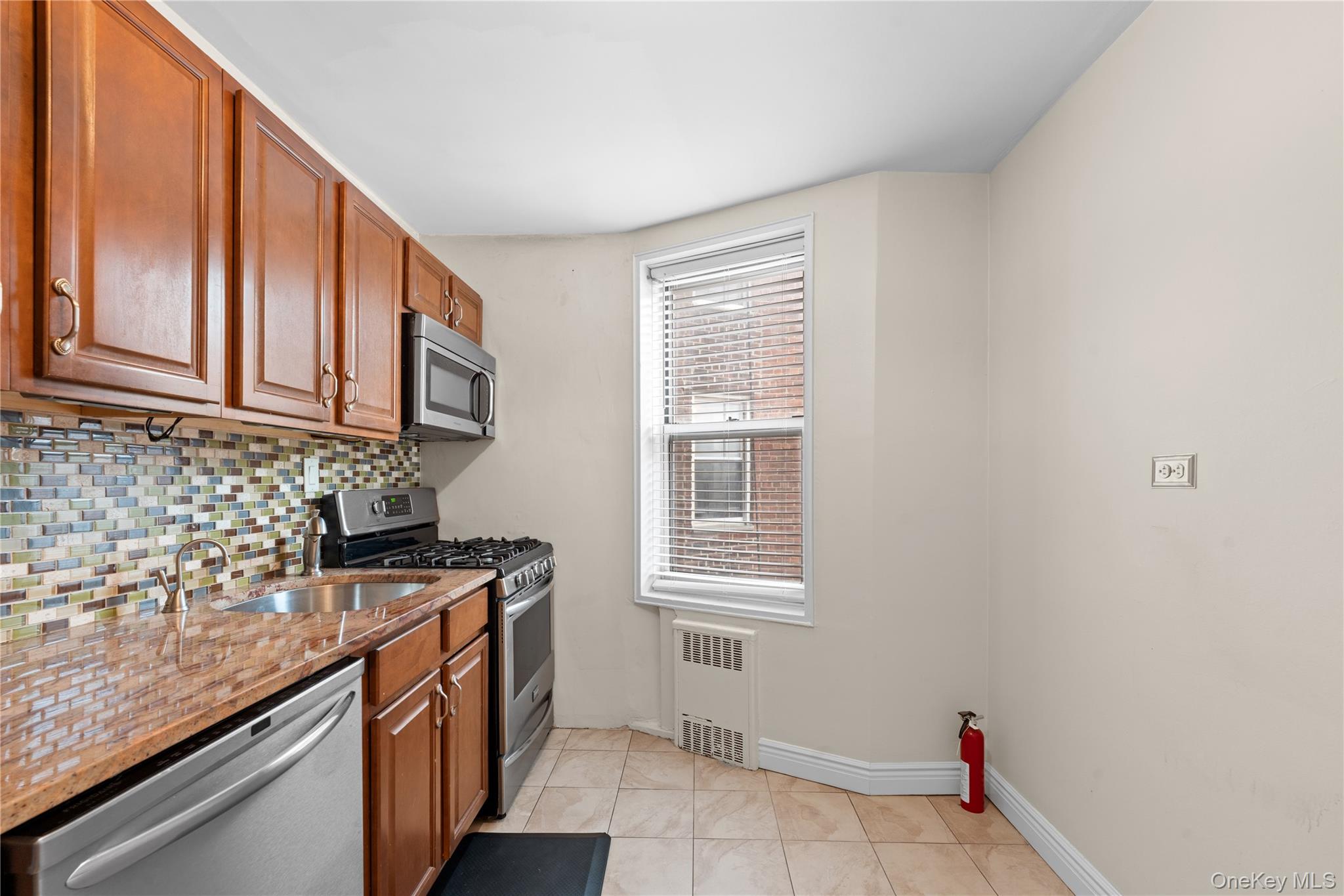 67-30 Clyde Street 5b Property Photo 16