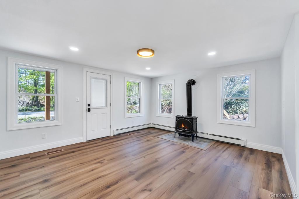 485 Long Island Avenue Property Photo 20