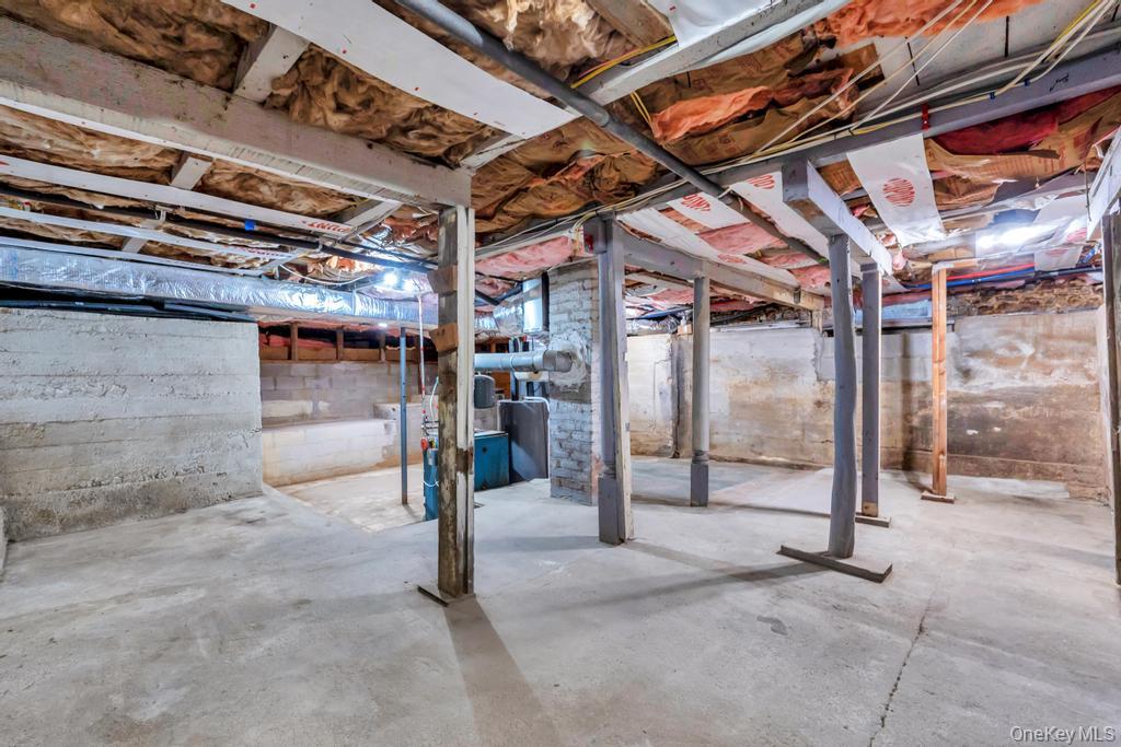 485 Long Island Avenue Property Photo 35