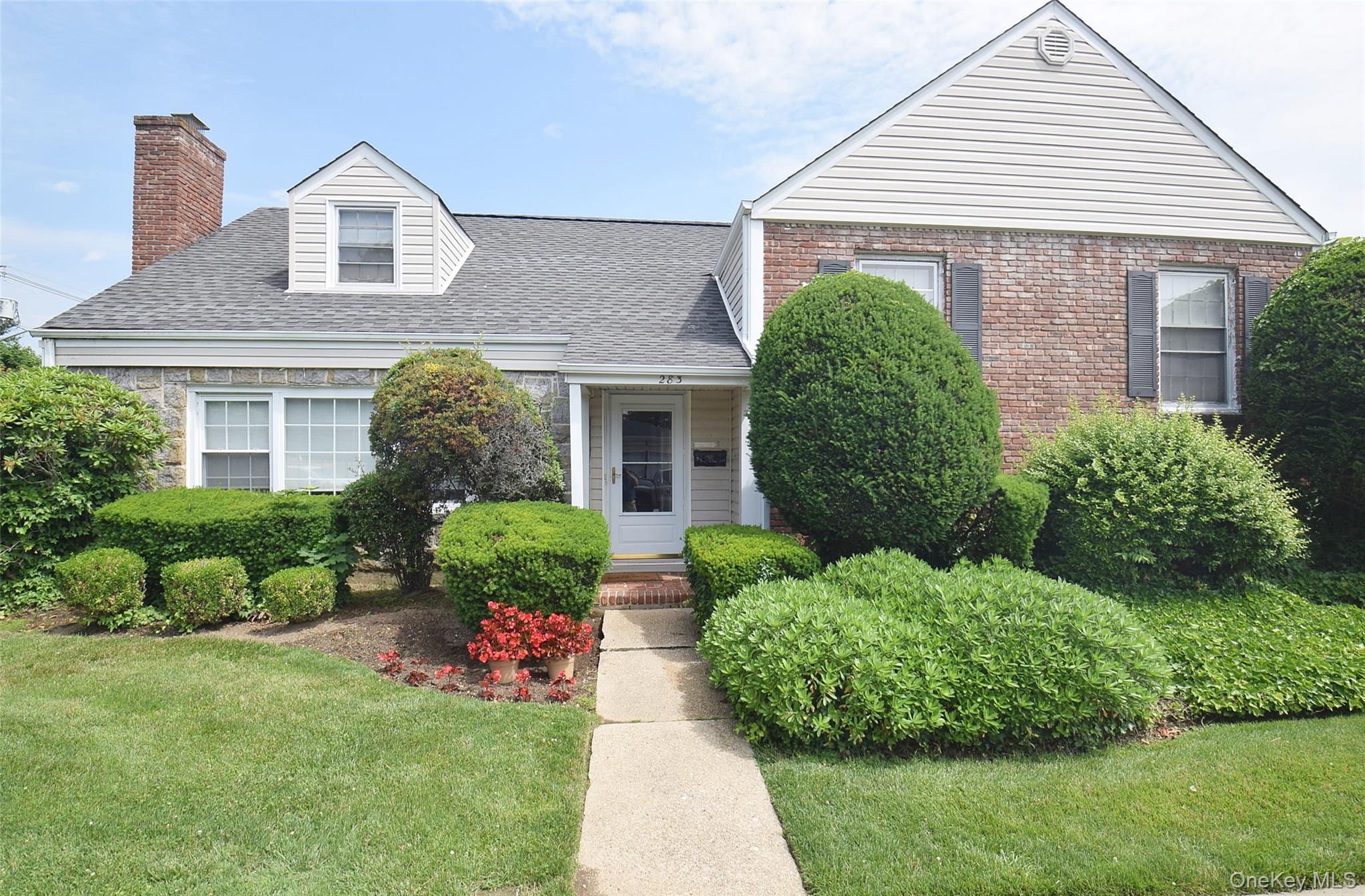 283 Princeton Road Property Photo 1