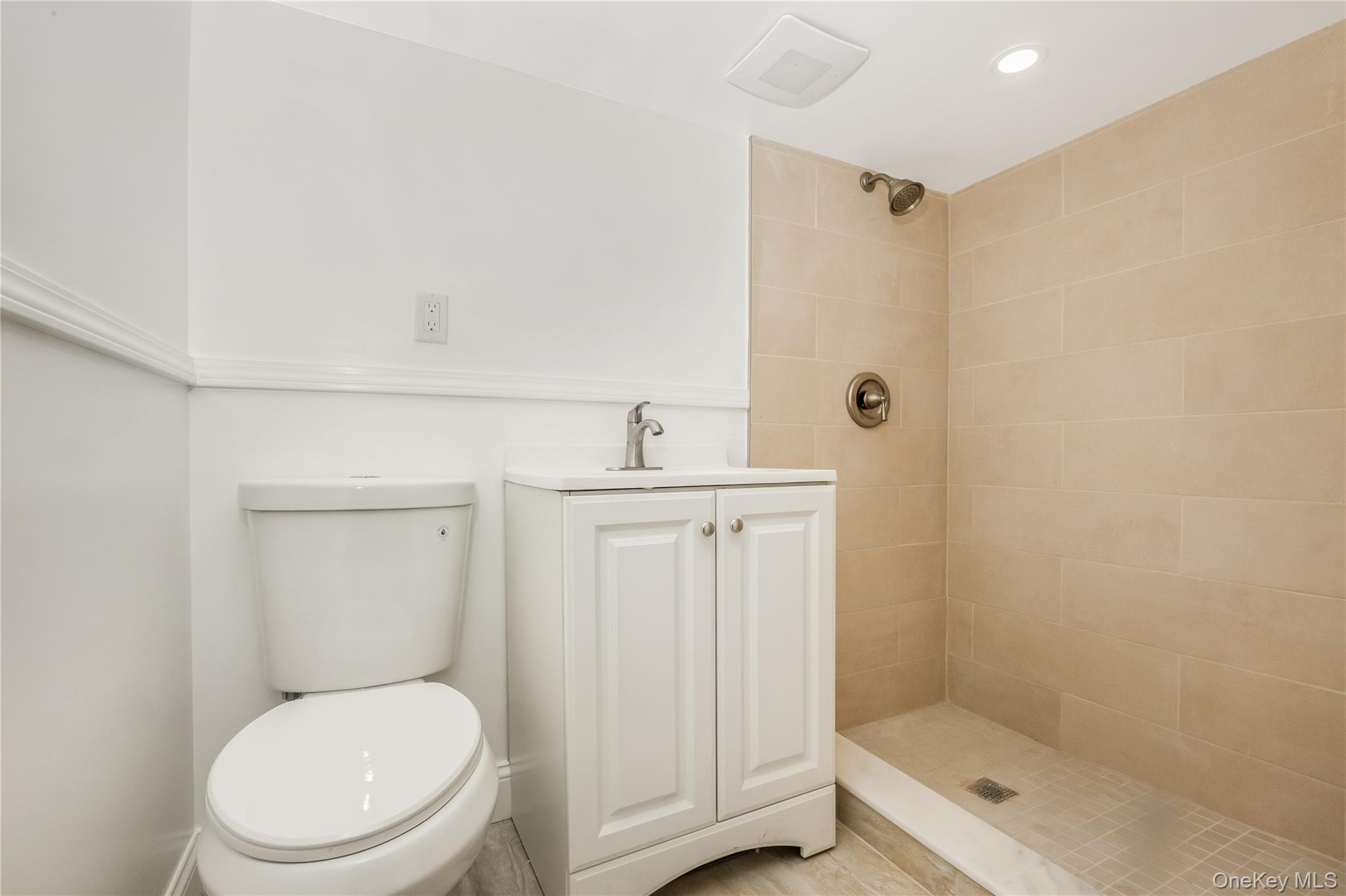 14514 Sutter Avenue Property Photo 11