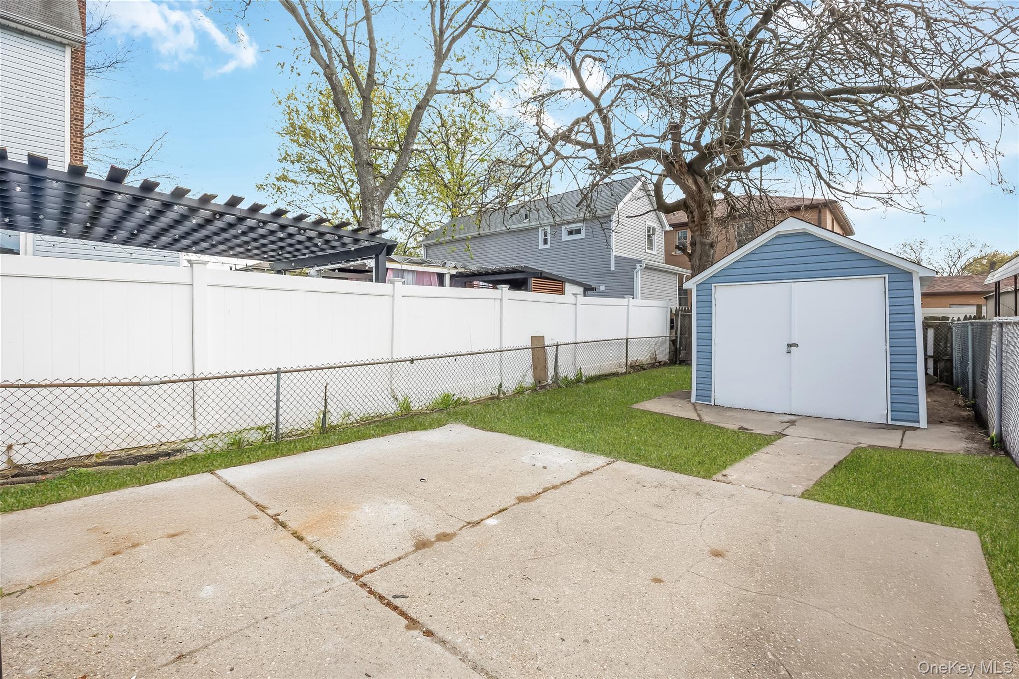 14514 Sutter Avenue Property Photo 12