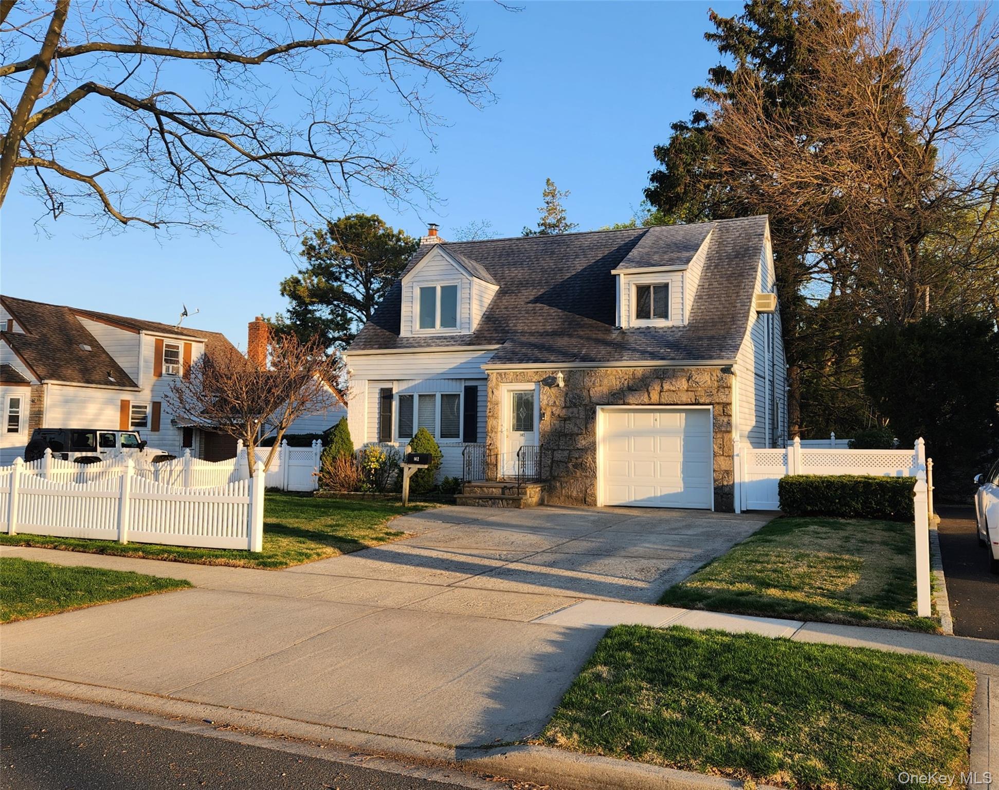 142 Morris Parkway Property Photo 2