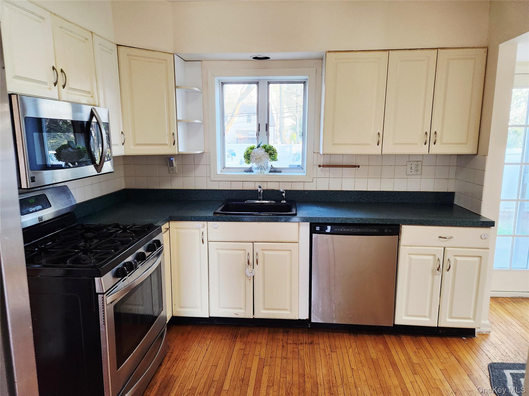 142 Morris Parkway Property Photo 10