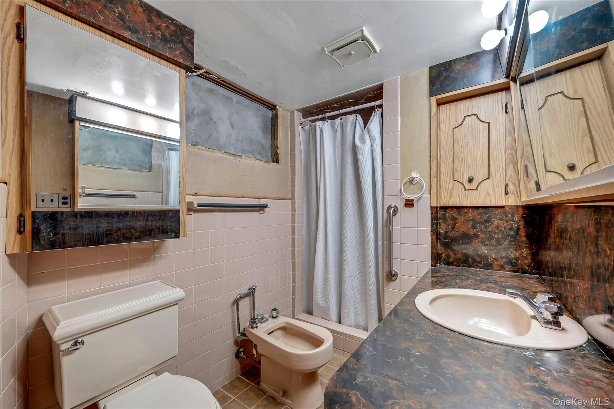 295 Columbus Avenue Property Photo 33