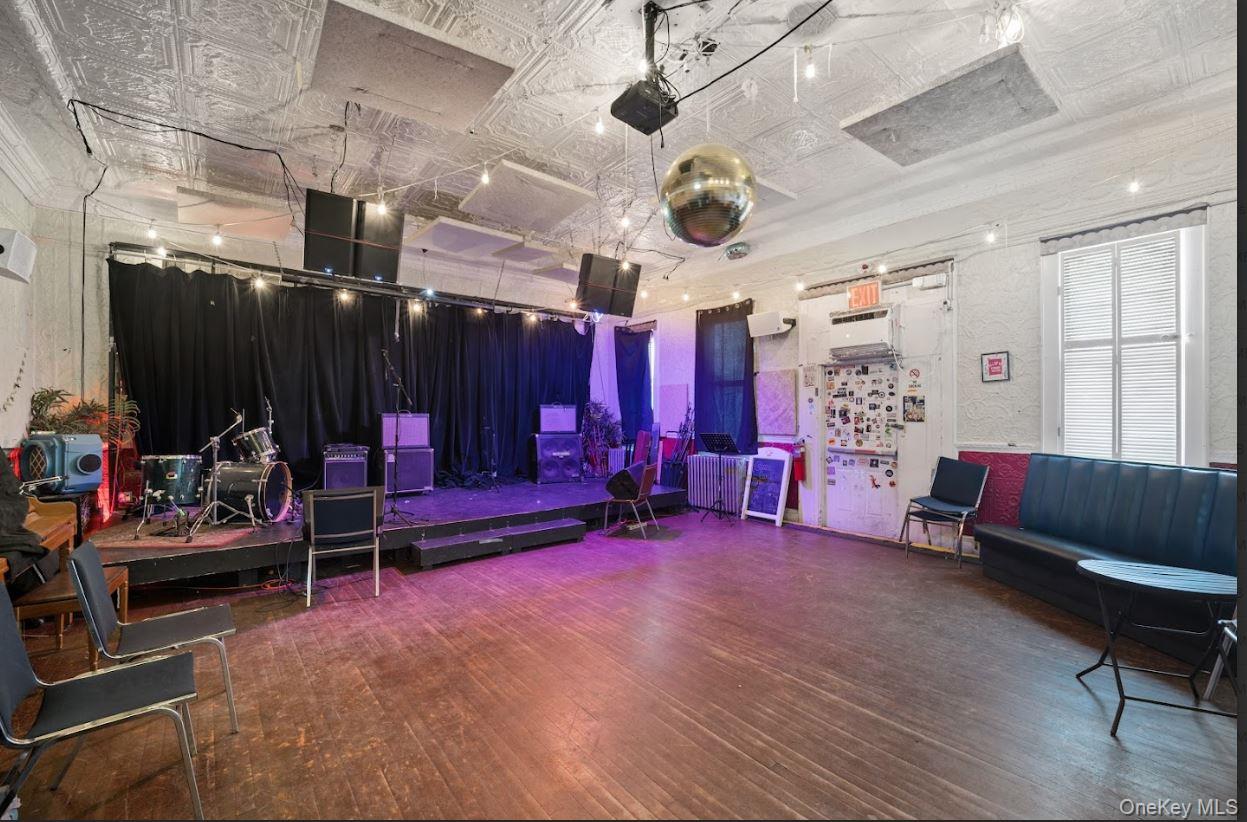 552 Grandview Avenue Property Photo 16