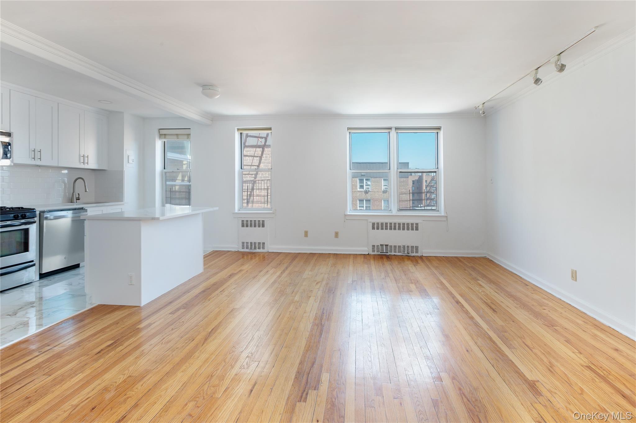 6505 Yellowstone Boulevard 6h Property Photo 3