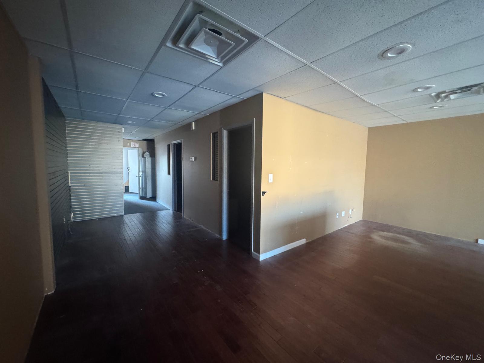 1119 North Broadway Property Photo 3