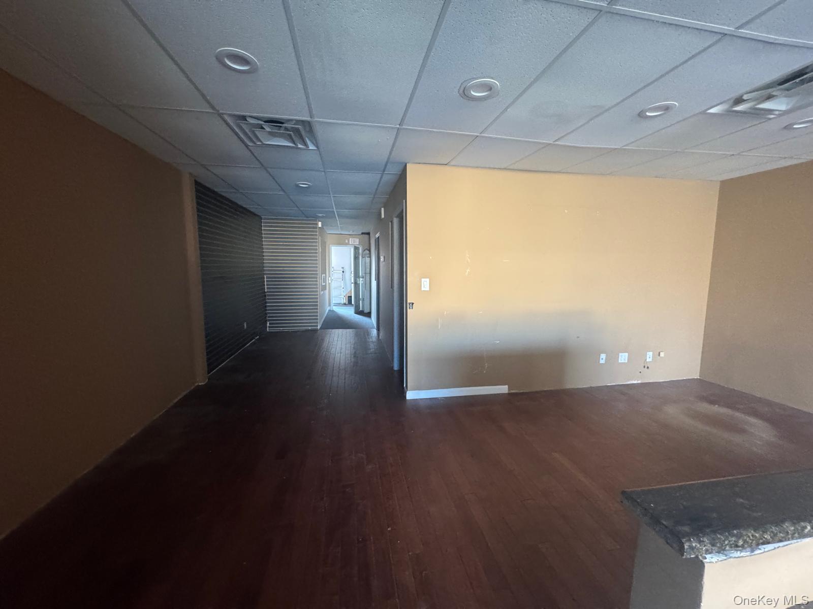 1119 North Broadway Property Photo 4