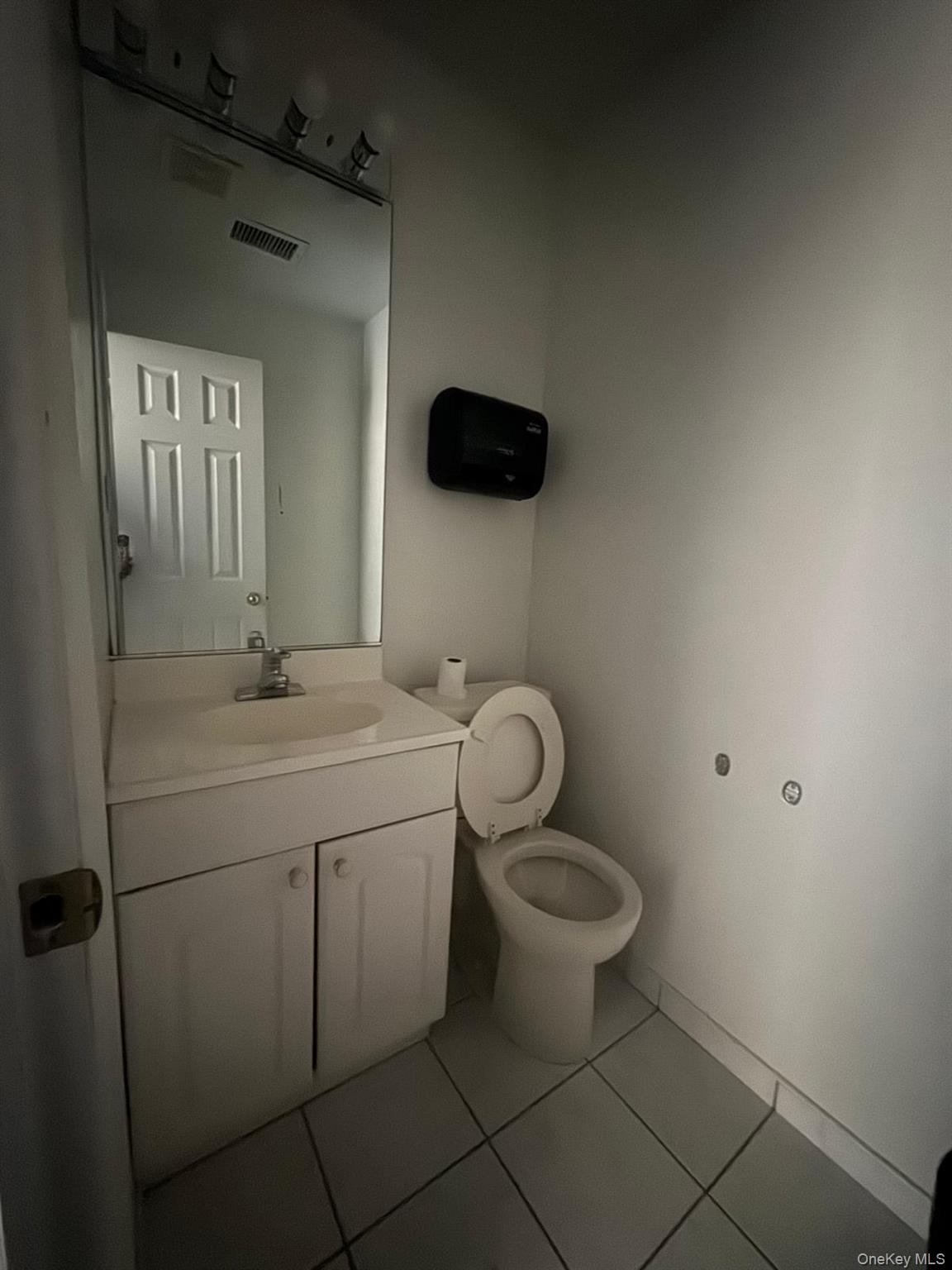 1119 North Broadway Property Photo 11