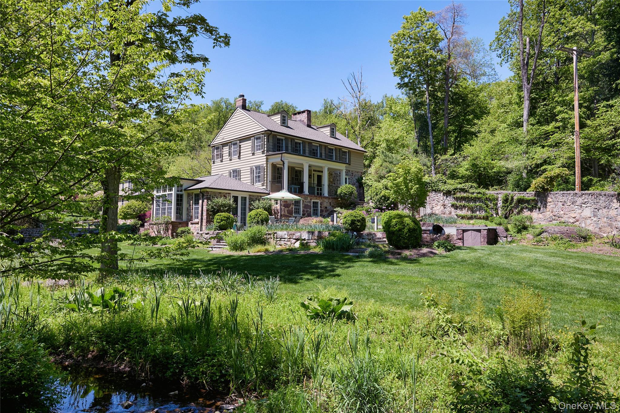 116 S Mountain Road Property Photo 1