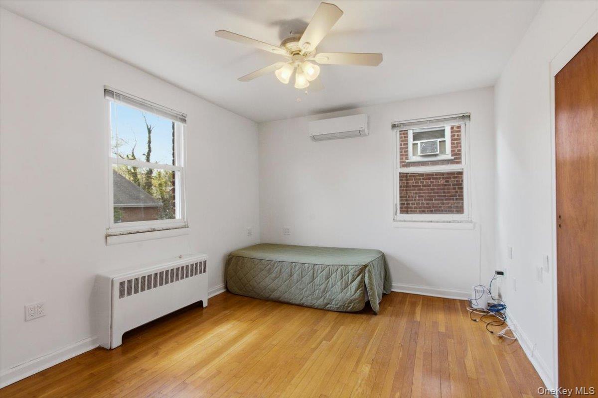228 W 260th Street Property Photo 10