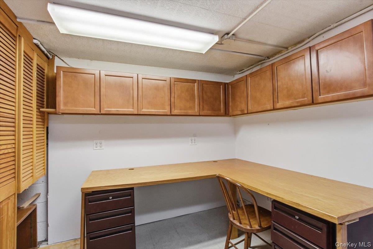 228 W 260th Street Property Photo 14