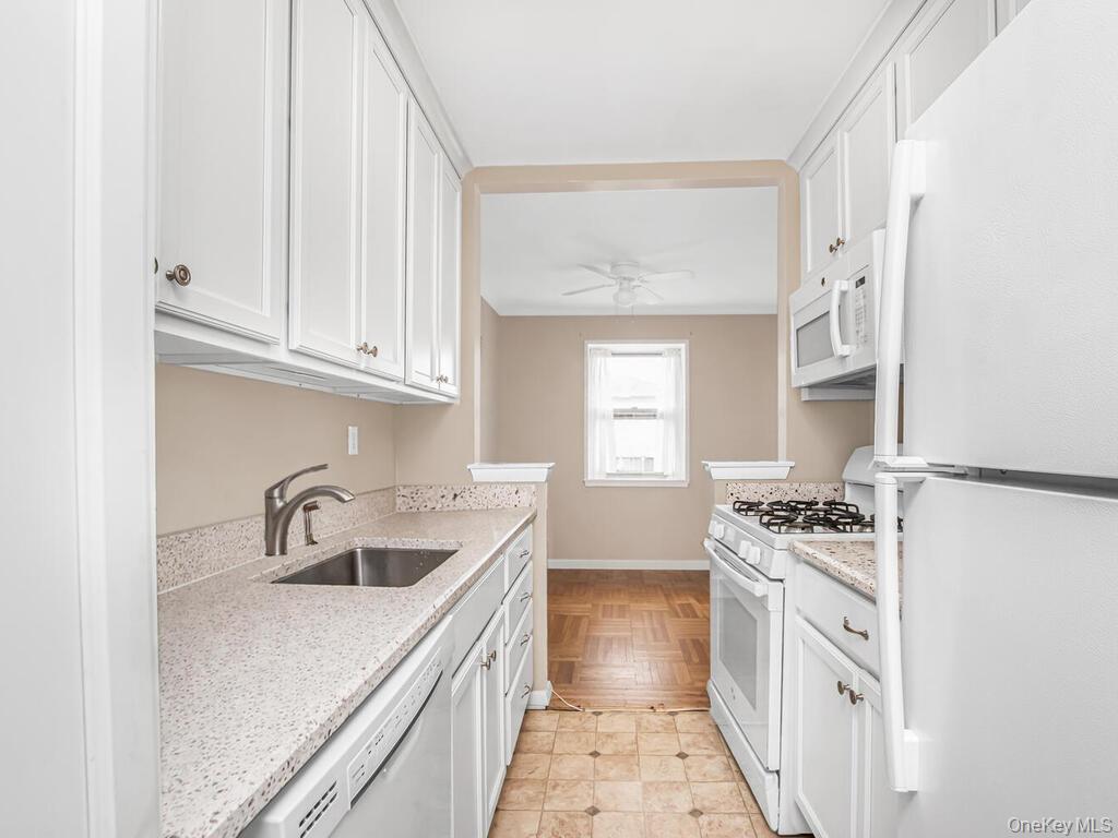415 Gramatan Avenue 1c Property Photo 6