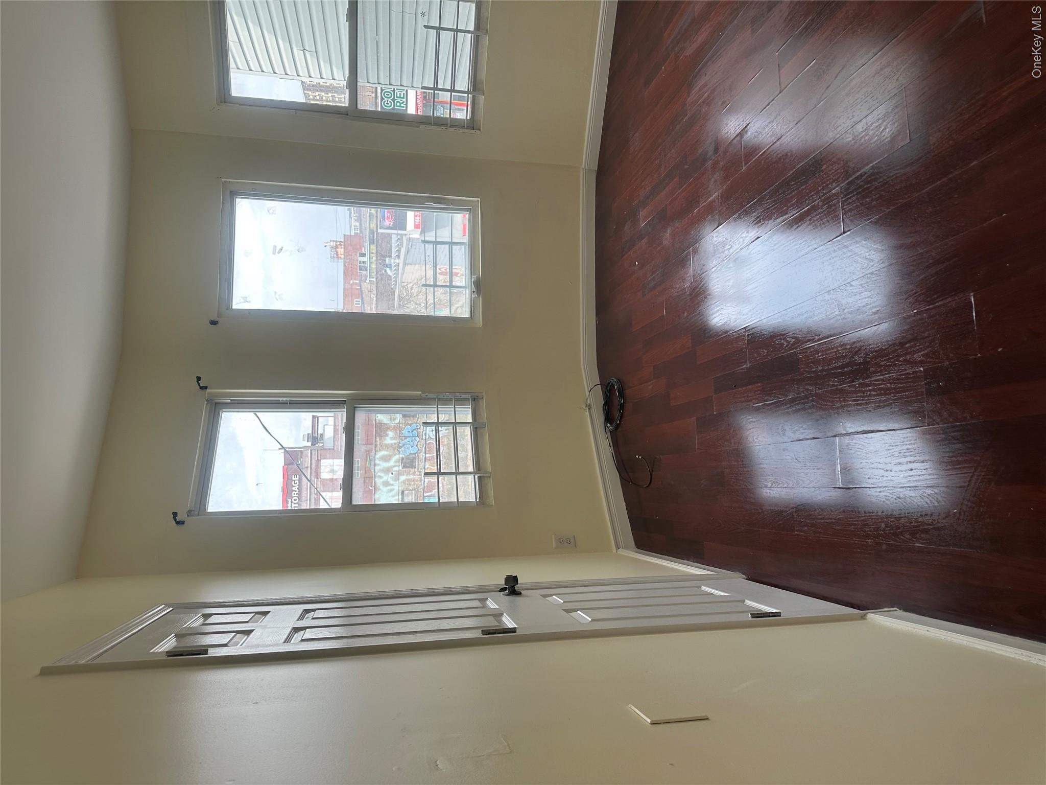16842 Liberty Avenue Property Photo 9