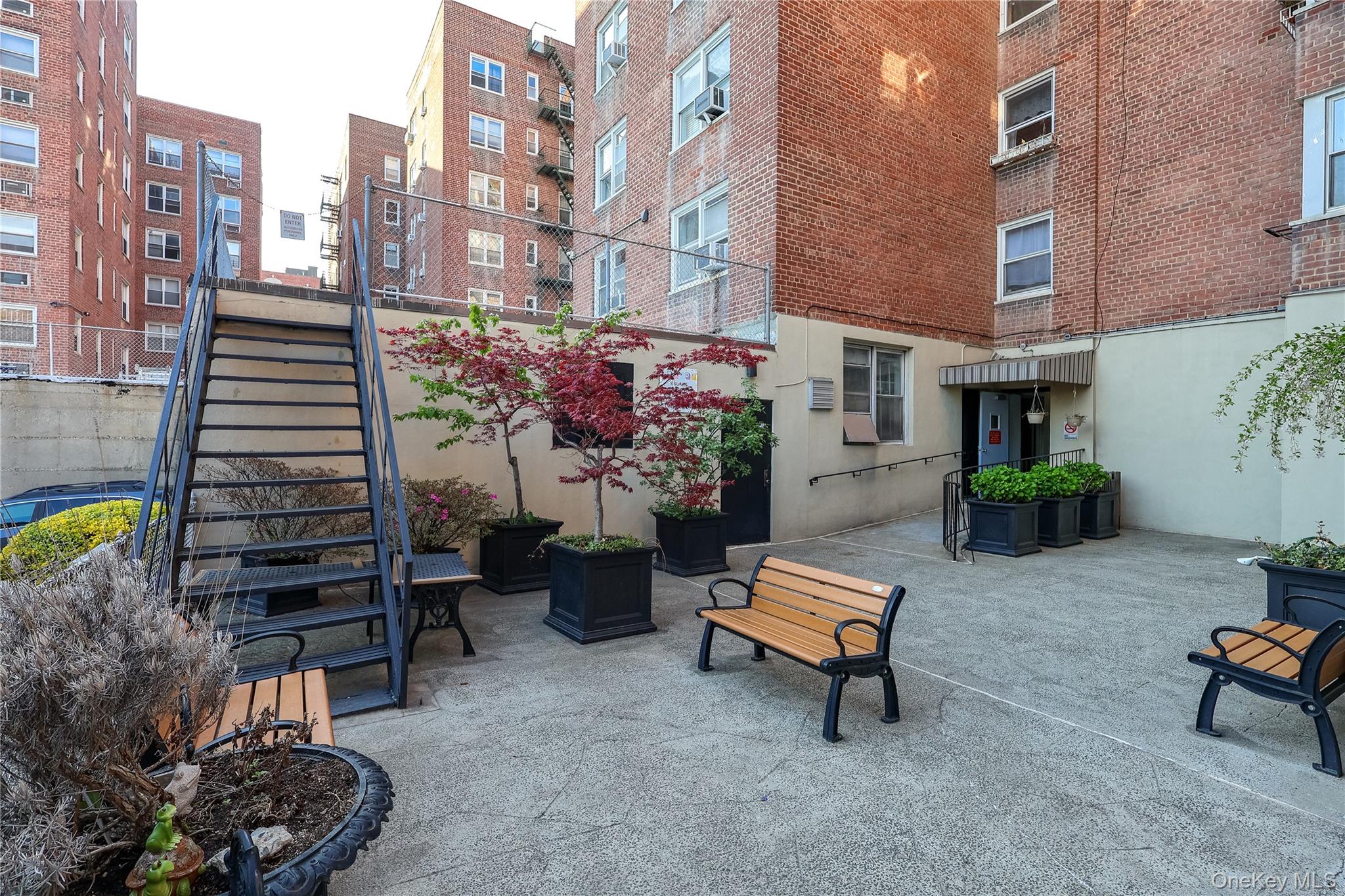 67-40 Booth Street 4o Property Photo 18