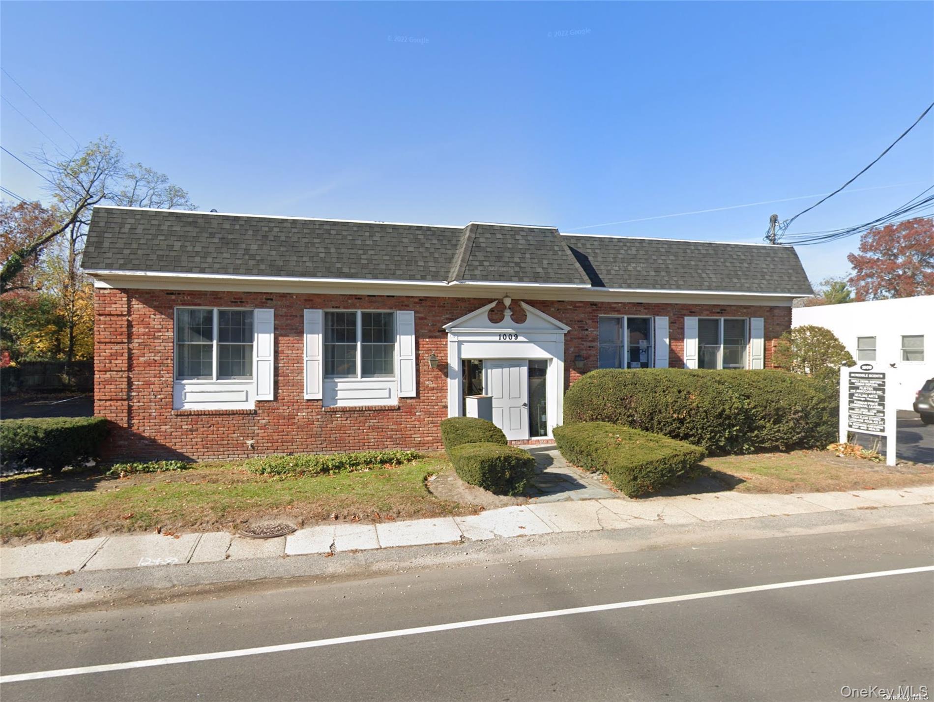 1009 Glen Cove Avenue Ll2 Property Photo 1