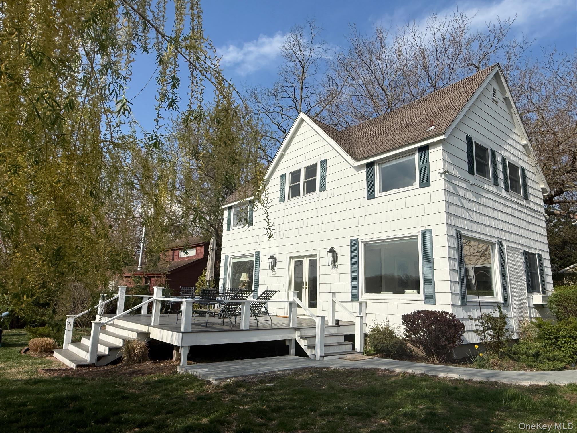 329 Centre Island Road Property Photo 1