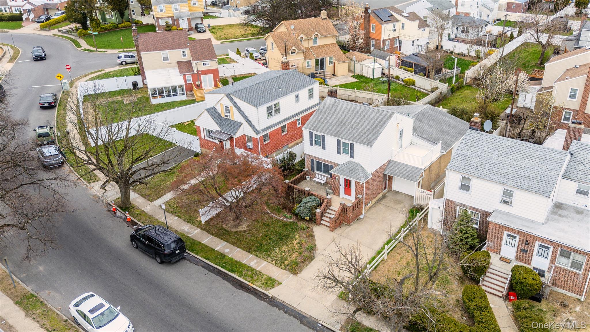 82 Cerenzia Boulevard Property Photo 4
