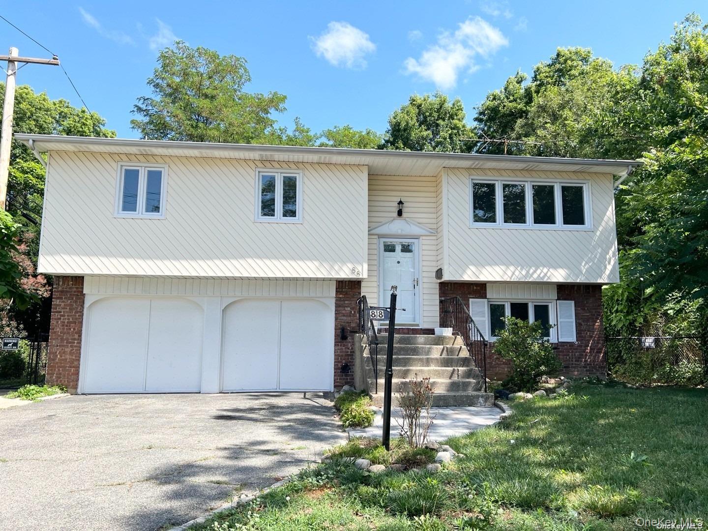88 Stewart Avenue Property Photo 1