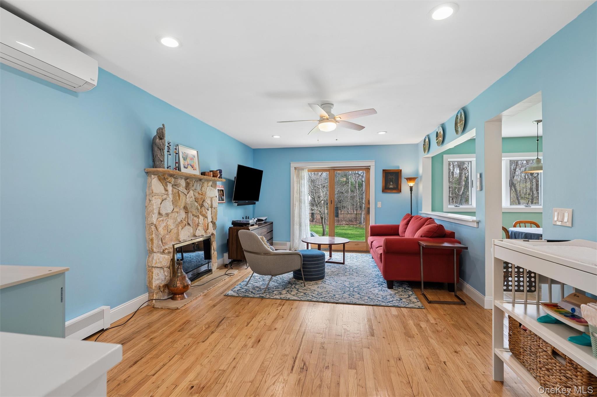 77 Drew Drive Property Photo 2