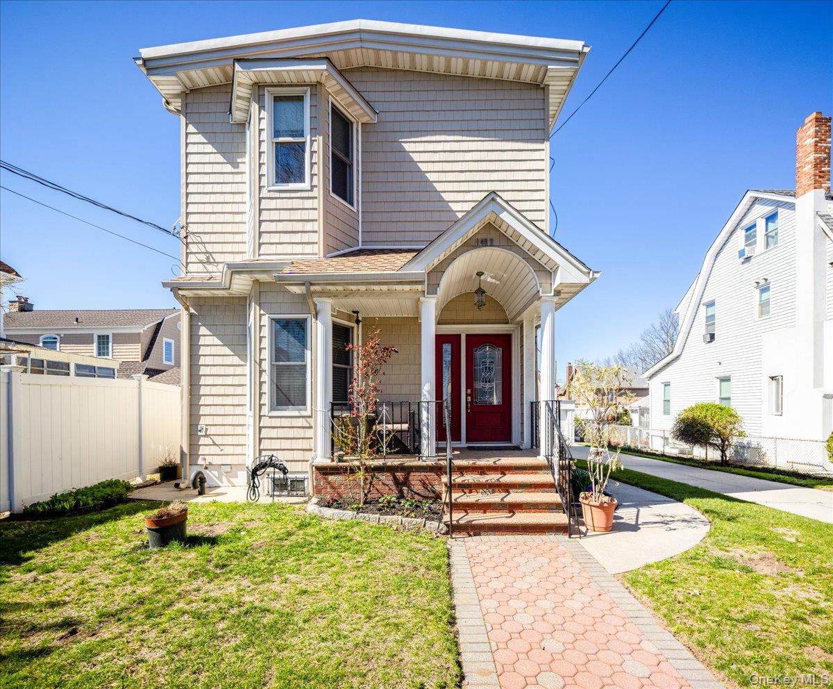 14811 10th Avenue Property Photo 1