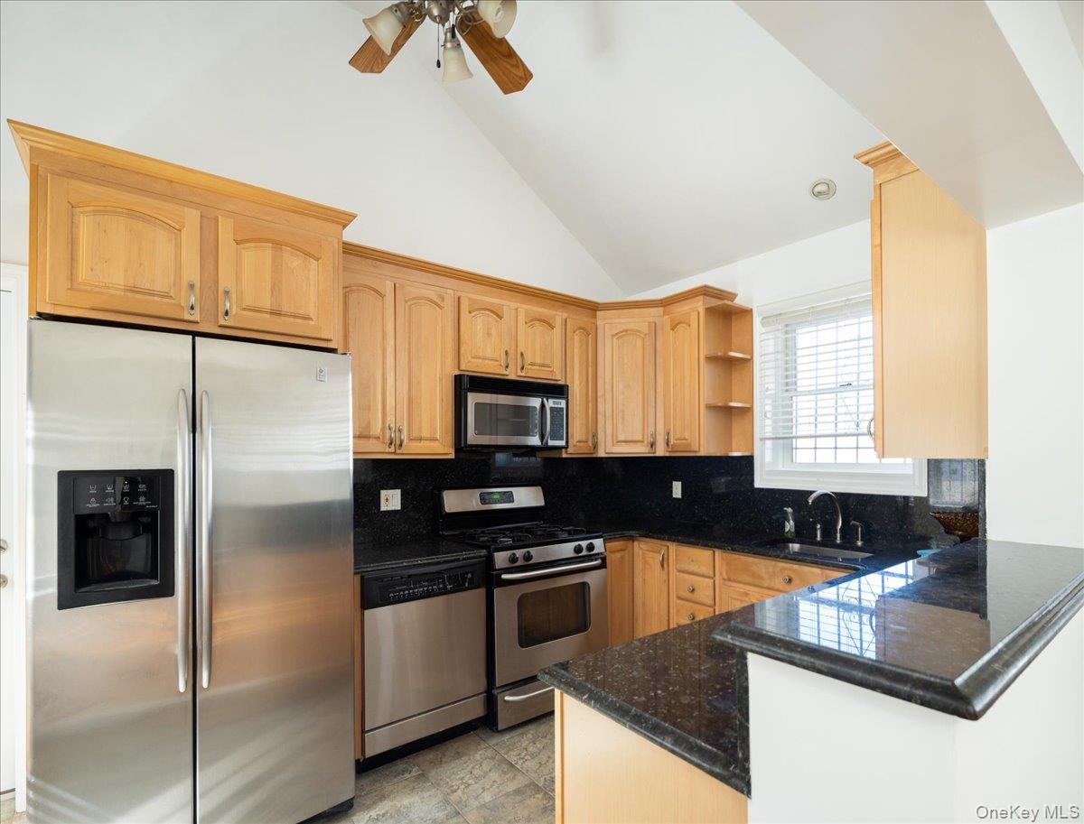 14811 10th Avenue Property Photo 9