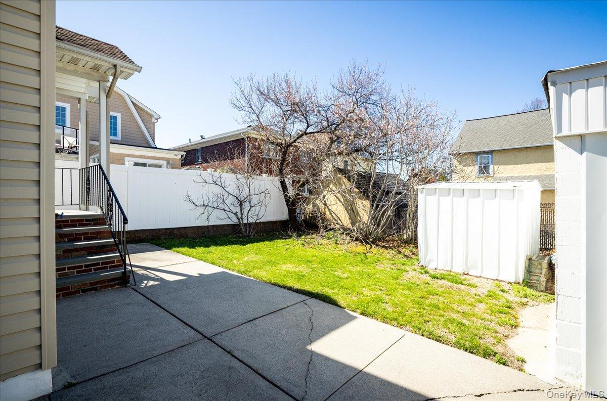 14811 10th Avenue Property Photo 30