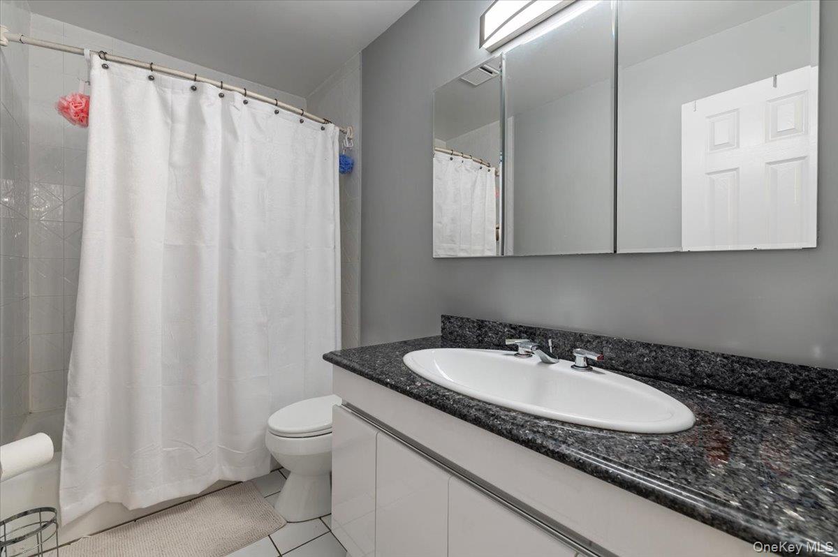 44 E End Avenue Property Photo 17