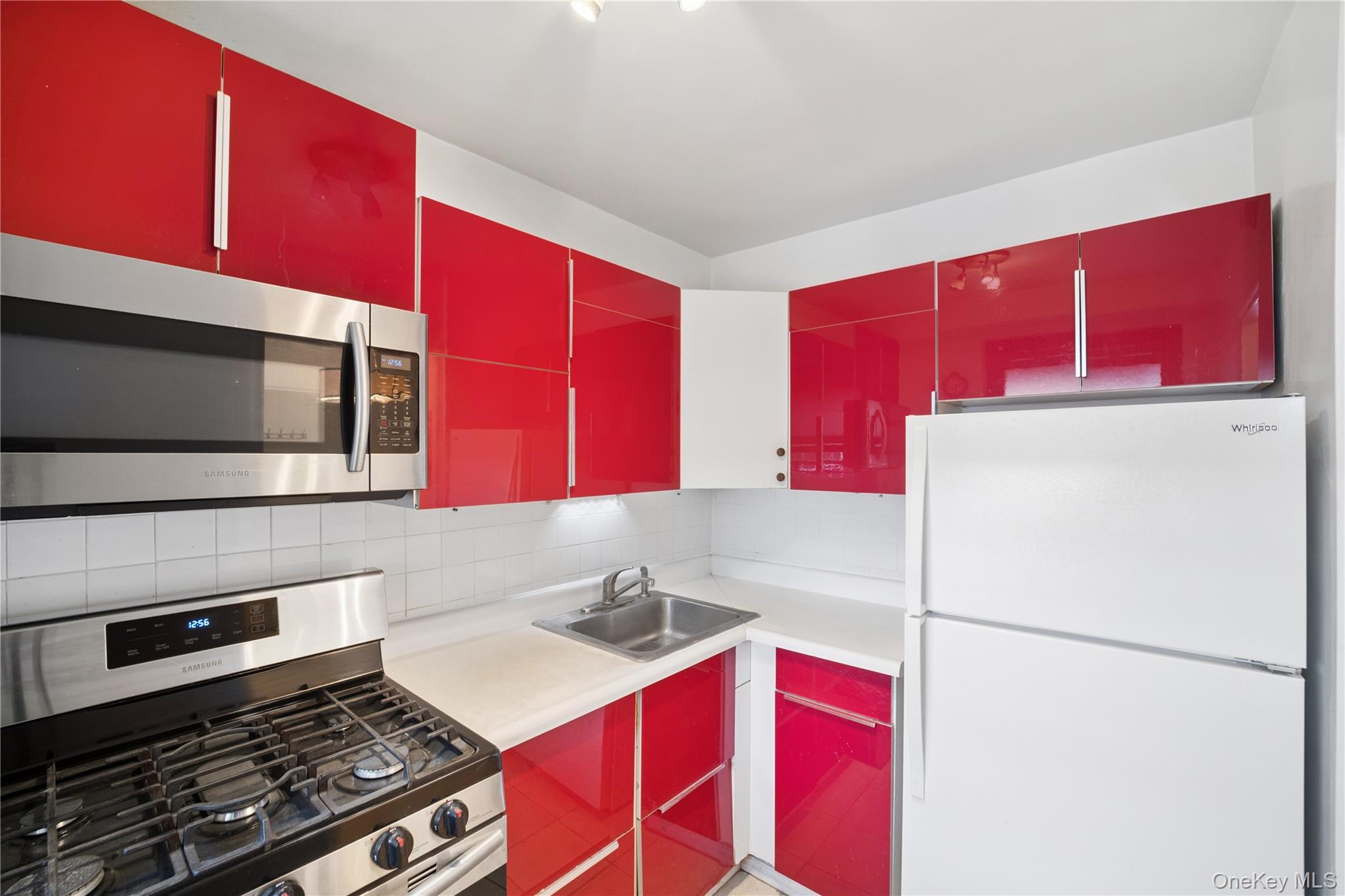 61-35 98th Street 12m Property Photo 5