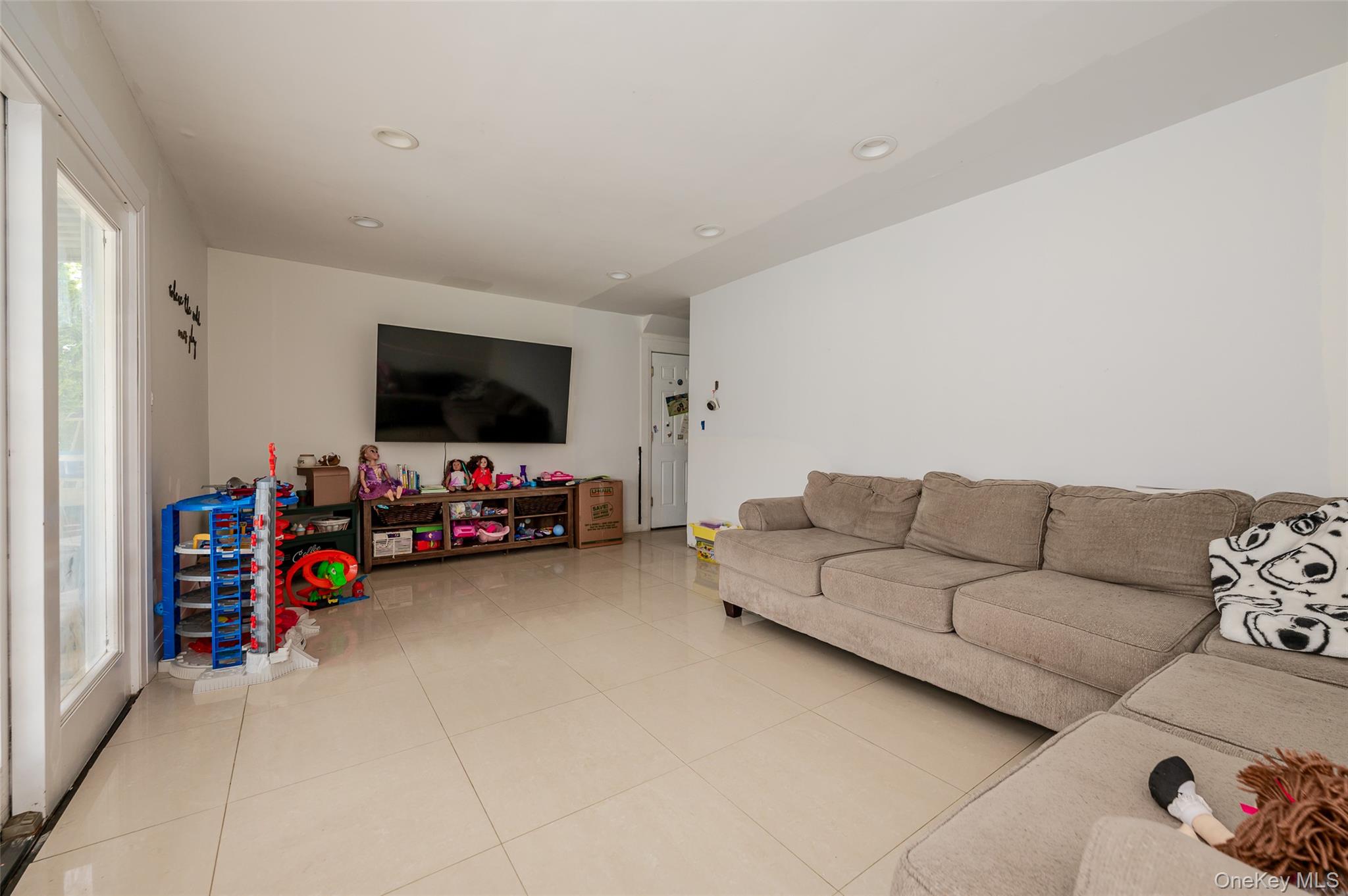 122 Clinton Avenue Property Photo 12