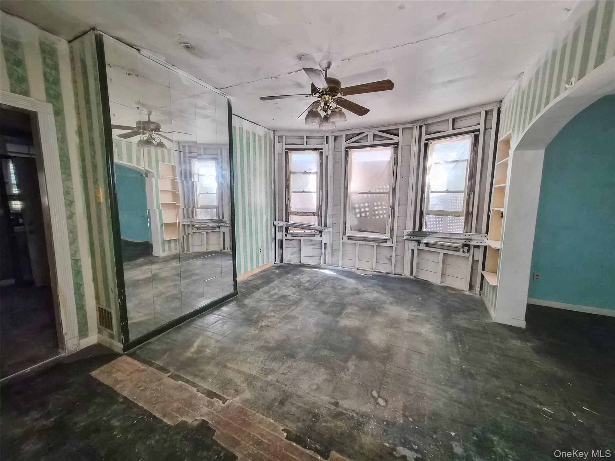 9119 110th Street Property Photo 4