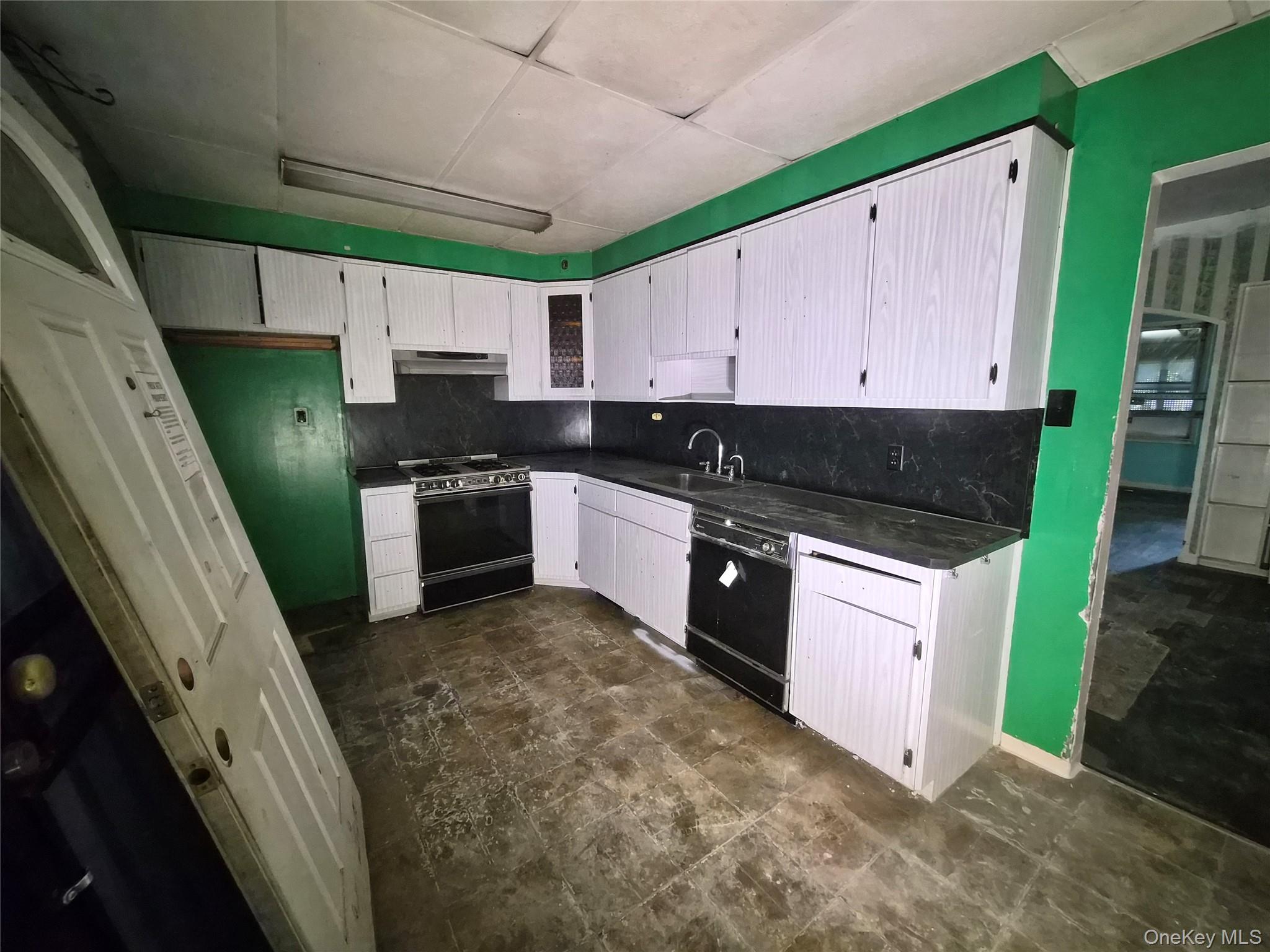 9119 110th Street Property Photo 5