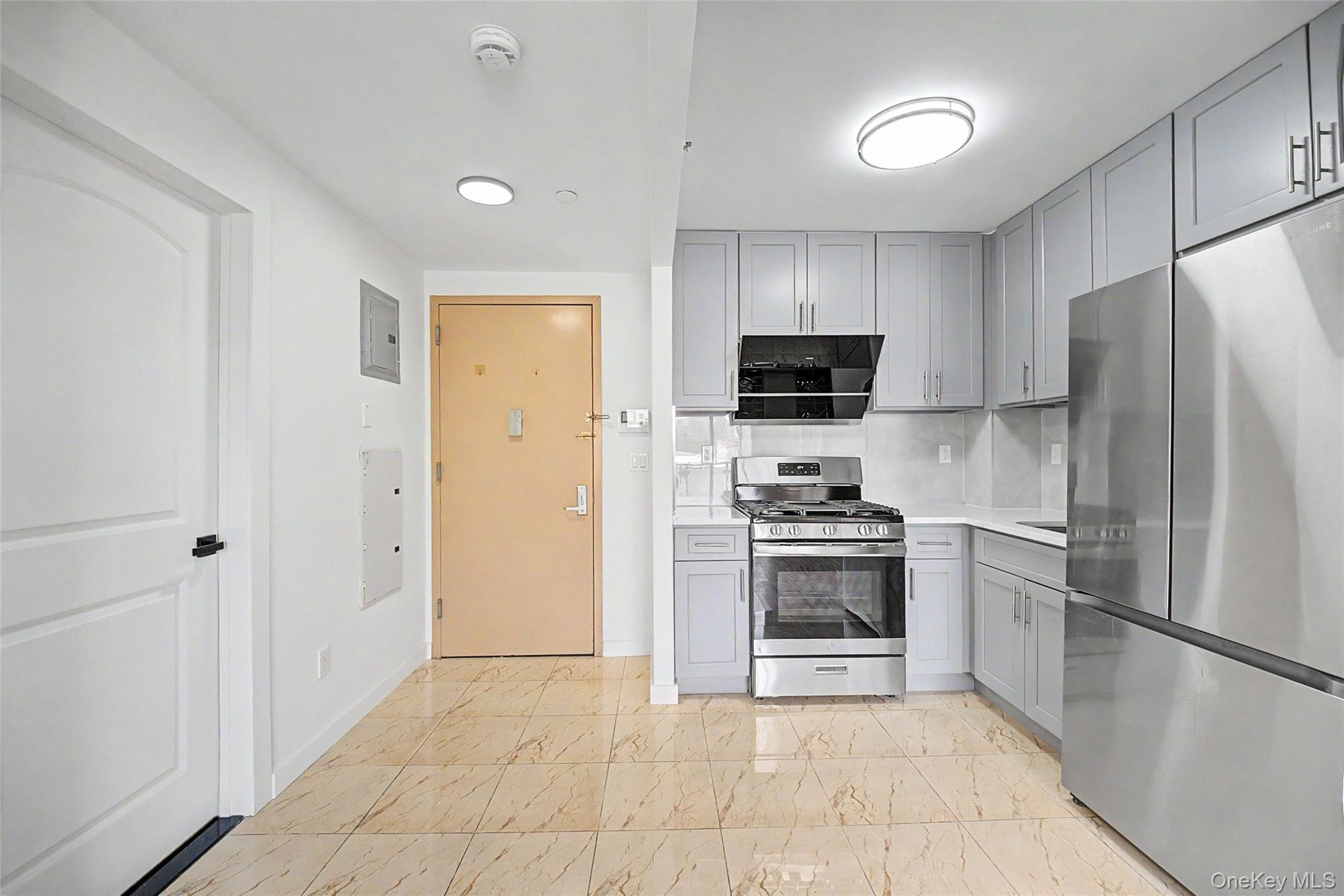 13621 Latimer Place 3e Property Photo 8