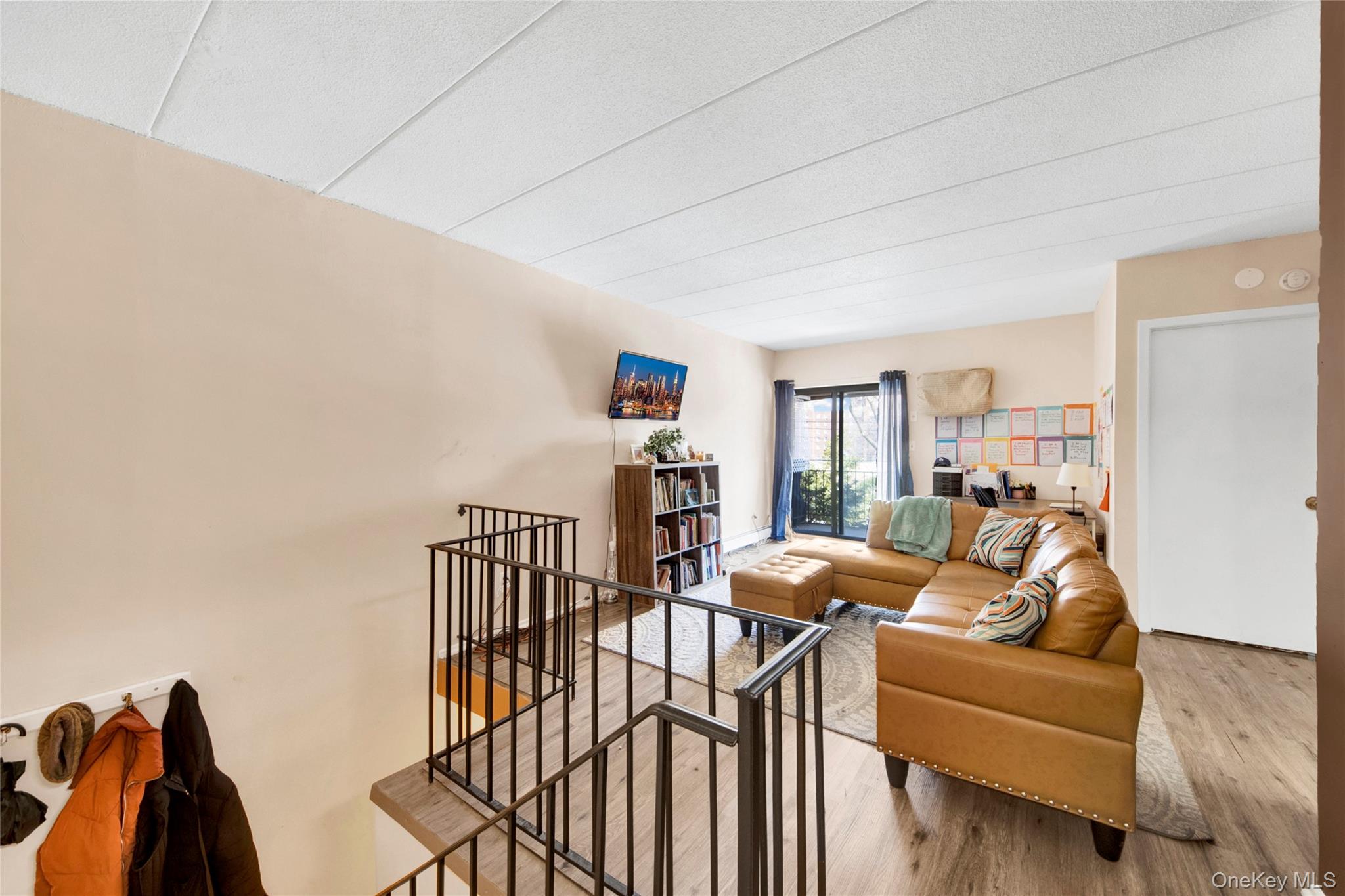 721 Thieriot Avenue Property Photo 4
