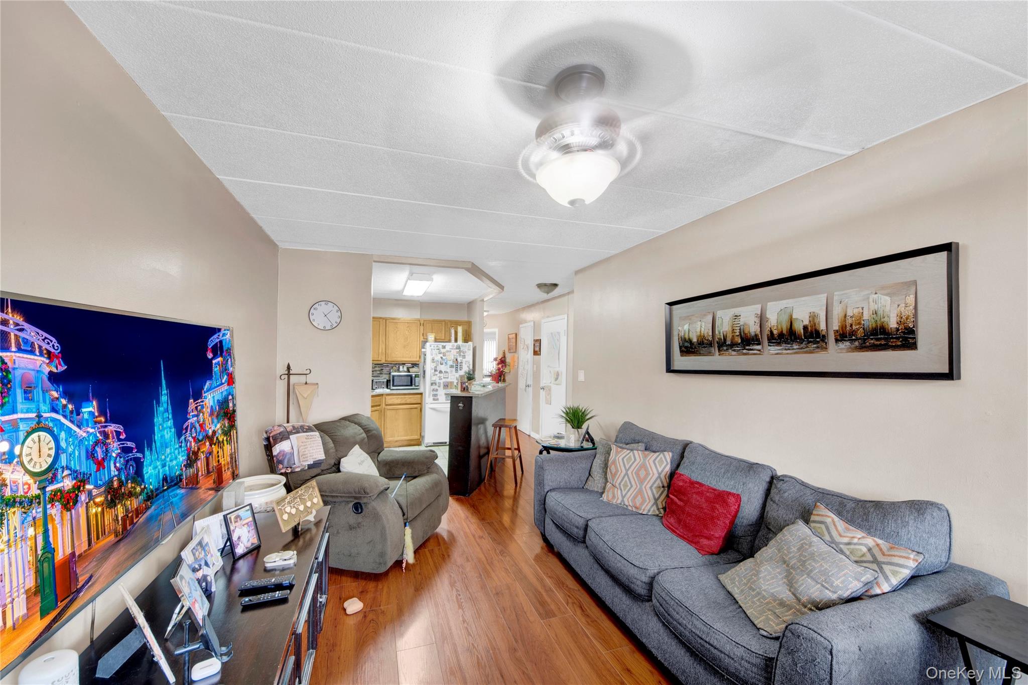 721 Thieriot Avenue Property Photo 14