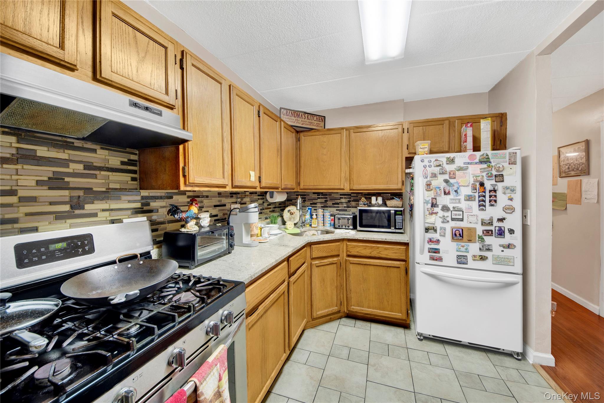 721 Thieriot Avenue Property Photo 15